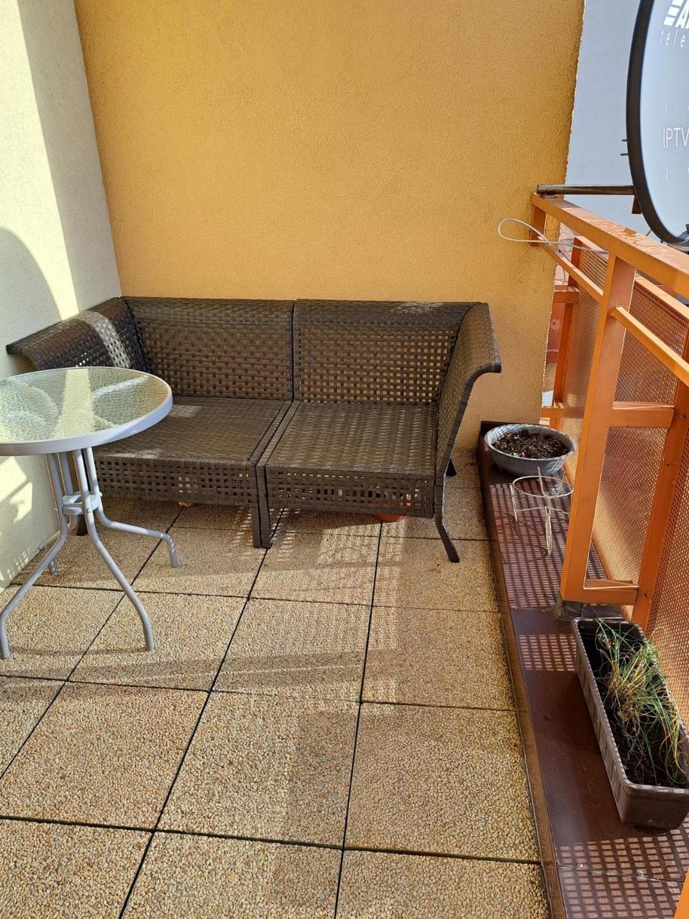 Apartament In The Center Of Poprad-Free Parking Exterior foto